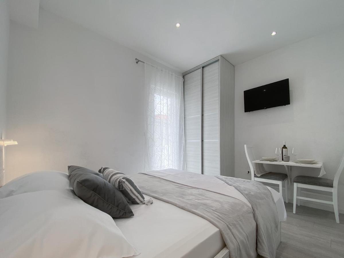 Apartments Paladin Makarska Exterior photo