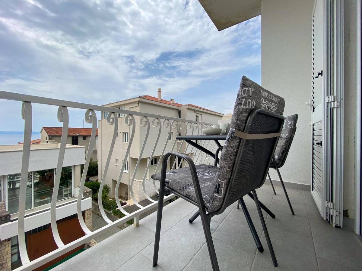 Apartments Paladin Makarska Exterior photo