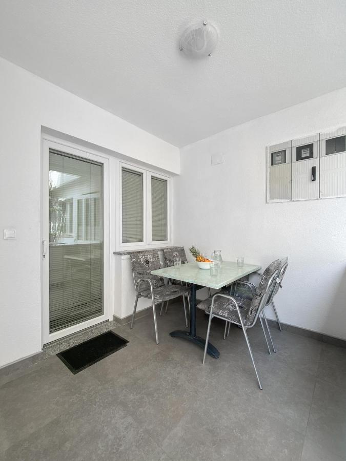 Apartments Paladin Makarska Exterior photo