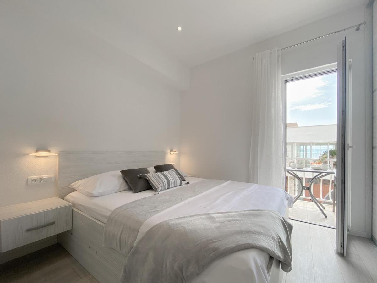 Apartments Paladin Makarska Exterior photo
